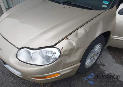 2000 Chrysler Concorde Lxi z USA, uszkodzony, nr VIN 2C3HD36J9YH272065